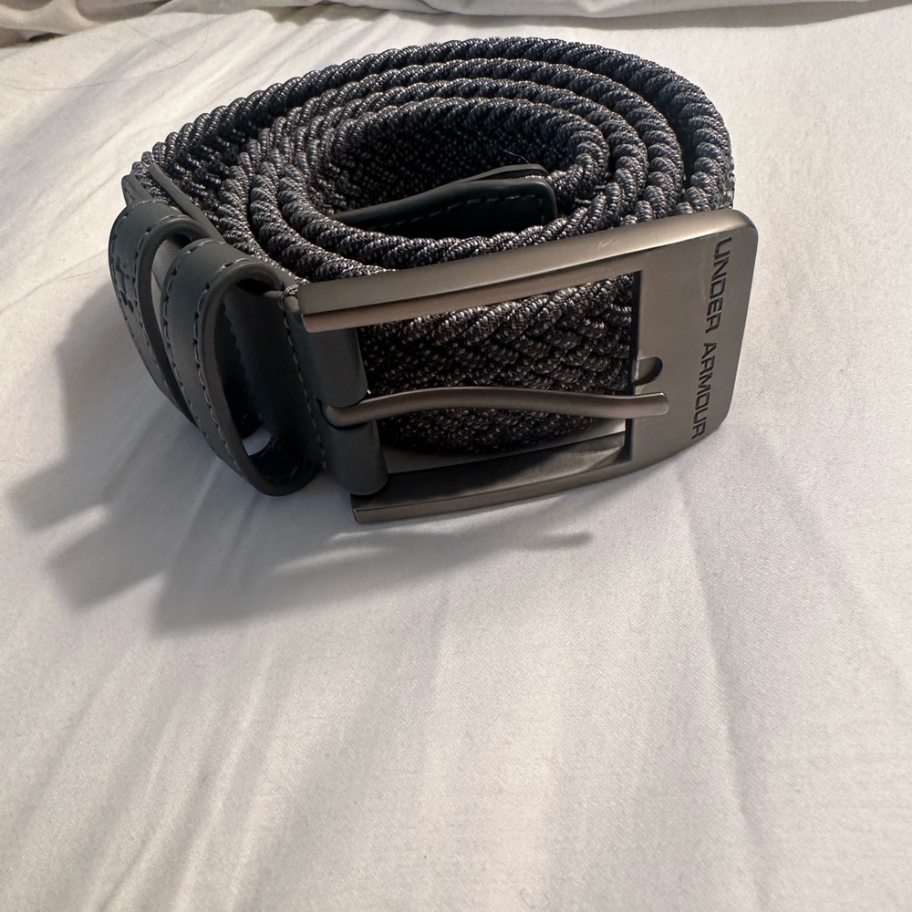 Under Armour golf belt silver size 32